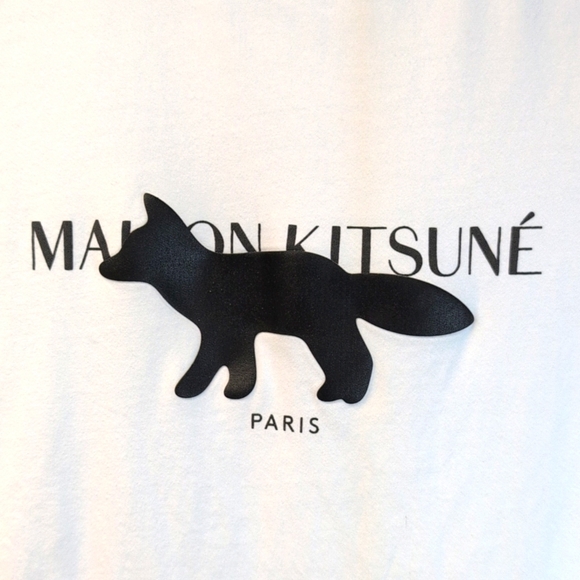 Maison Kitsune Fox Stamp Classic T-Shirt White Size XS EUC - Picture 5 of 8